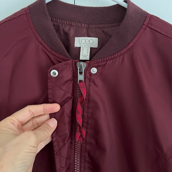 LOGO Lori Goldstein Burgundy Bomber Jacket Tiered Peplum Hem Full Zip Size Small - Picture 4 of 7